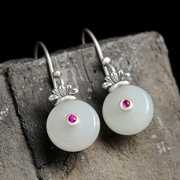 2019 new natural authentic hetian jade 925 silver inlaid jade and peace buckle earrings female models to send certificates, Golden;silver
2019 new natural authentic hetian jade 925 silver inlaid jade and peace buckle earrings female models to send certificates, Golden;silver