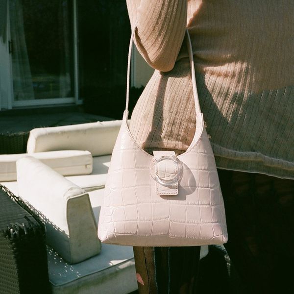 новых сумки женщина кожа pu tote сумка pure color повседневной партия кошелек сцепление мода ins леди плечо сумка
новых сумки женщина кожа pu tote сумка pure color повседневной партия кошелек сцепление мода ins леди плечо сумка