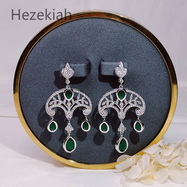 hezekiah 925 tremella needle noble earrings fashion shiny long section fan shape green zircon eardrop luxurious dance party ing, Golden
hezekiah 925 tremella needle noble earrings fashion shiny long section fan shape green zircon eardrop luxurious dance party ing, Golden