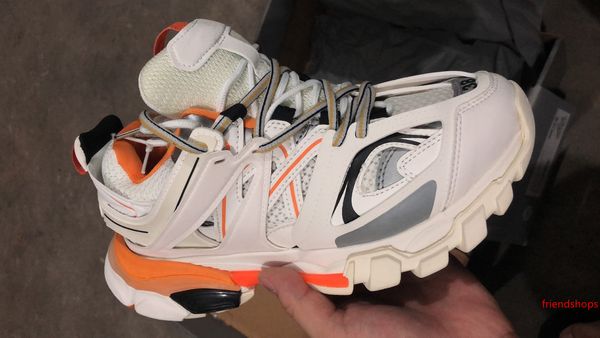 triple s track 3.0 tess s gomma sneaker white men women casual shoes classical track 3.0 shoes low lace-up shoes chunkey
triple s track 3.0 tess s gomma sneaker white men women casual shoes classical track 3.0 shoes low lace-up shoes chunkey