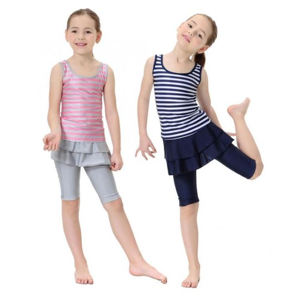 girls swimsuits muslim swimwears children swim shorts diving suits burkinis arab islam short swimming beach wear
girls swimsuits muslim swimwears children swim shorts diving suits burkinis arab islam short swimming beach wear