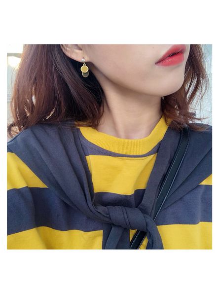 maxi korea wild yellow green color film mori simple matte texture circle geometric earrings, Silver
maxi korea wild yellow green color film mori simple matte texture circle geometric earrings, Silver