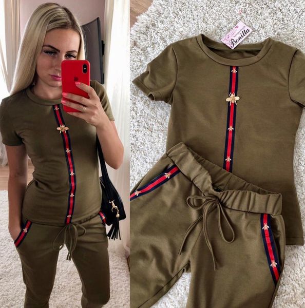 2020 new womens designer printed sport suits short-sleeve shirts and pants two piece sets outfits suits tracksuits size s~xl, Gray
2020 new womens designer printed sport suits short-sleeve shirts and pants two piece sets outfits suits tracksuits size s~xl, Gray