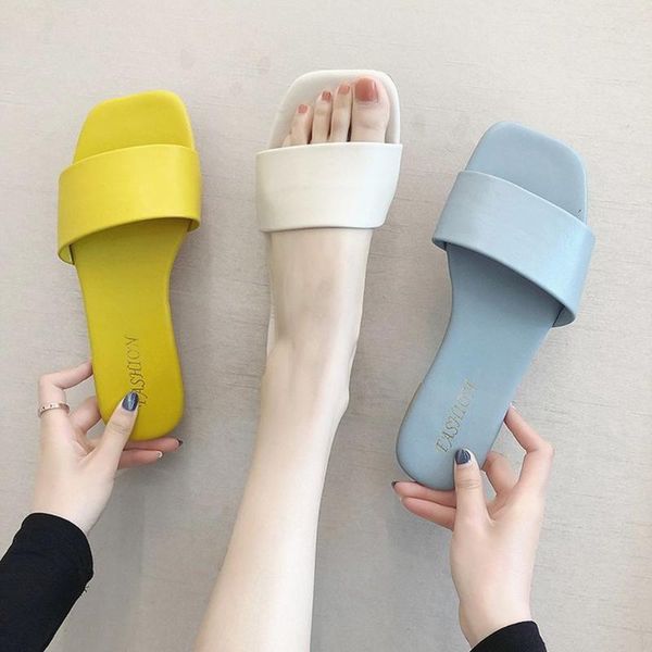 2020 european style female slippers women 35 41 42 43 44 extra large word slippers simple sandals to wear women's shoes, Black
2020 european style female slippers women 35 41 42 43 44 extra large word slippers simple sandals to wear women's shoes, Black