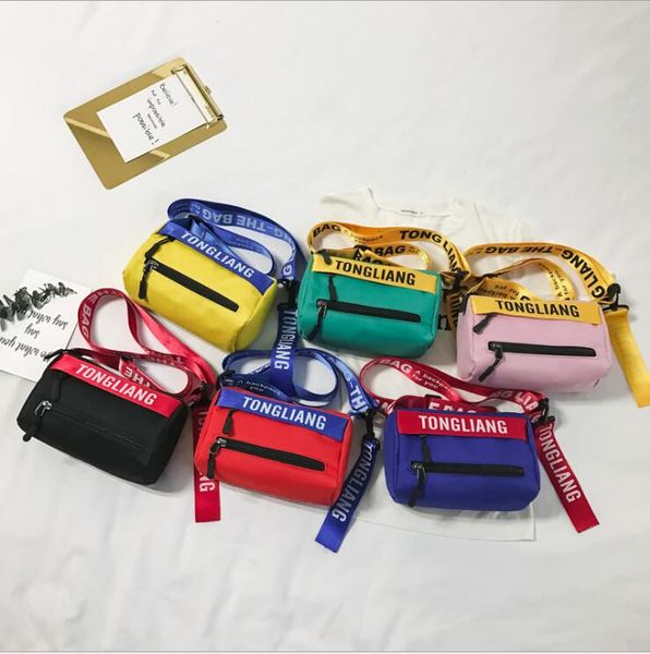 2019 new autumn and winter fashion trend shoulder bag personality wild diagonal cross bag mini accessories bag#66874, White
2019 new autumn and winter fashion trend shoulder bag personality wild diagonal cross bag mini accessories bag#66874, White