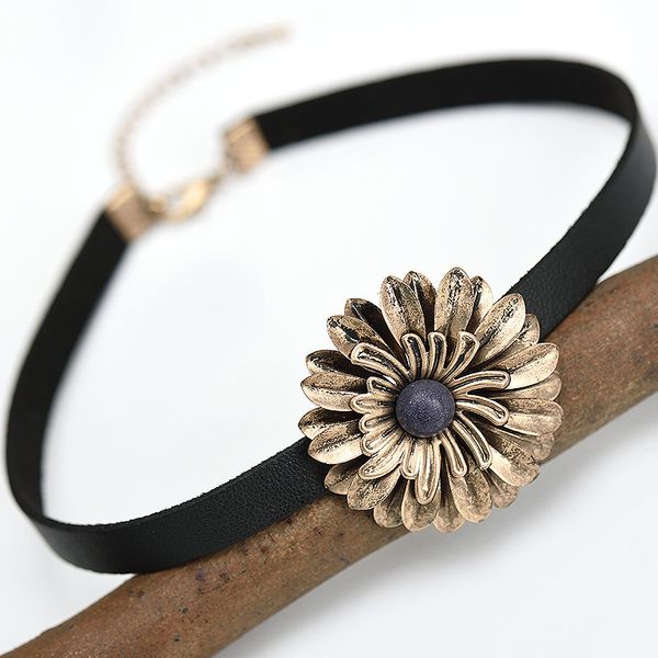 урожай цветок подвеска кожа ожерелье простой моды choker для женщин punk стиль модные аксессуары партии заявление девушки подарка, Silver
урожай цветок подвеска кожа ожерелье простой моды choker для женщин punk стиль модные аксессуары партии заявление девушки подарка, Silver