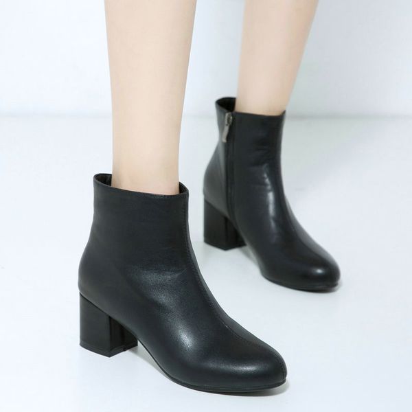 2019 women boots fashion simple ankle boots women square heel zipper short ladies round toe autumn winter shoes black
2019 women boots fashion simple ankle boots women square heel zipper short ladies round toe autumn winter shoes black