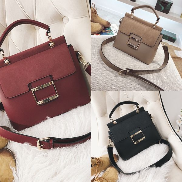 women's small square autumn women's wide shoulder strap portable diagonal small square bag contrast color shoulder bag
women's small square autumn women's wide shoulder strap portable diagonal small square bag contrast color shoulder bag