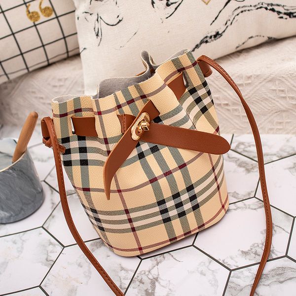 small pu drawstring crossbody bag for women 2019 metal button single-shoulder bag bucket plaid phone coin bolsa feminine
small pu drawstring crossbody bag for women 2019 metal button single-shoulder bag bucket plaid phone coin bolsa feminine