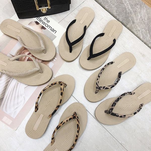 aardimi 2020 summer women flat with slippers ladies out side casual shoes woman leopard flip flops female solid slides, Black
aardimi 2020 summer women flat with slippers ladies out side casual shoes woman leopard flip flops female solid slides, Black