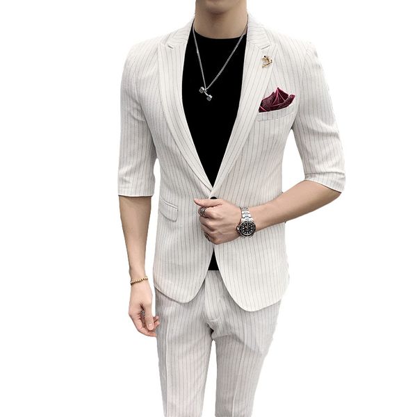 2019 new social guy handsome in the sleeves small suit men's british personality striped five-point sleeve suit (shirt + pants, White;black
2019 new social guy handsome in the sleeves small suit men's british personality striped five-point sleeve suit (shirt + pants, White;black