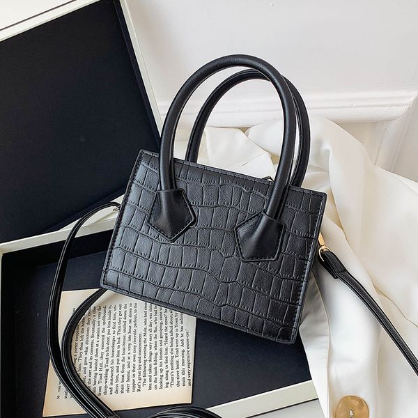 alligator pattern mini pu leather crossbody bags for women 2020 solid color shoulder handbags female travel square bag
alligator pattern mini pu leather crossbody bags for women 2020 solid color shoulder handbags female travel square bag