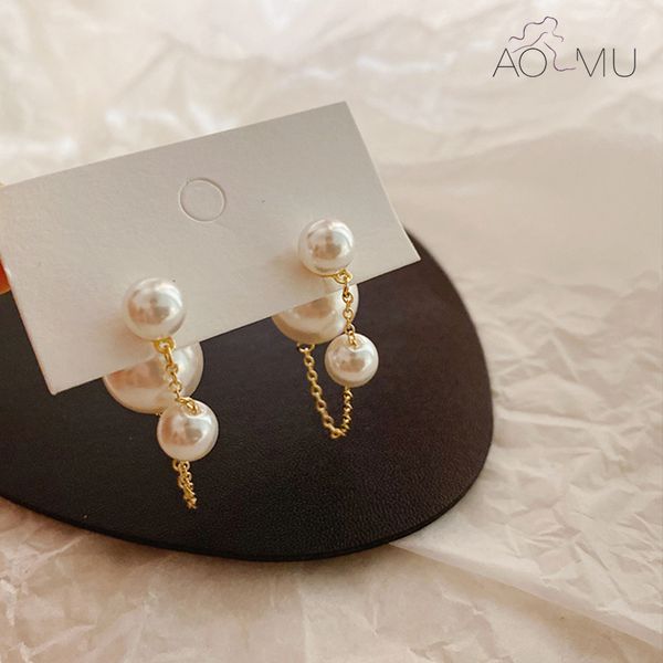 aomu 2020 new s925 irregular geometric pearl tassel gold color metal chain a two-wear studs earrings for women party jewelry, Golden;silver
aomu 2020 new s925 irregular geometric pearl tassel gold color metal chain a two-wear studs earrings for women party jewelry, Golden;silver