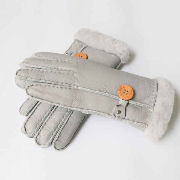 2017 new winter goat leather fur women' gloves warm mittens winter ladies outdoors female knitted gloves high quality, Blue;gray
2017 new winter goat leather fur women' gloves warm mittens winter ladies outdoors female knitted gloves high quality, Blue;gray