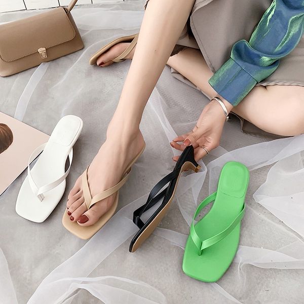 slippers casual thin heels rubber flip flops shoes med slides slipers women hawaiian summer 2020 pu rome slippers women, Black
slippers casual thin heels rubber flip flops shoes med slides slipers women hawaiian summer 2020 pu rome slippers women, Black