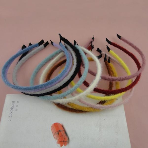 10pcs 5mm wool fur knitted covered plain metal headbands hair hoops for diy hair accessories winter hairbands, Slivery;white
10pcs 5mm wool fur knitted covered plain metal headbands hair hoops for diy hair accessories winter hairbands, Slivery;white