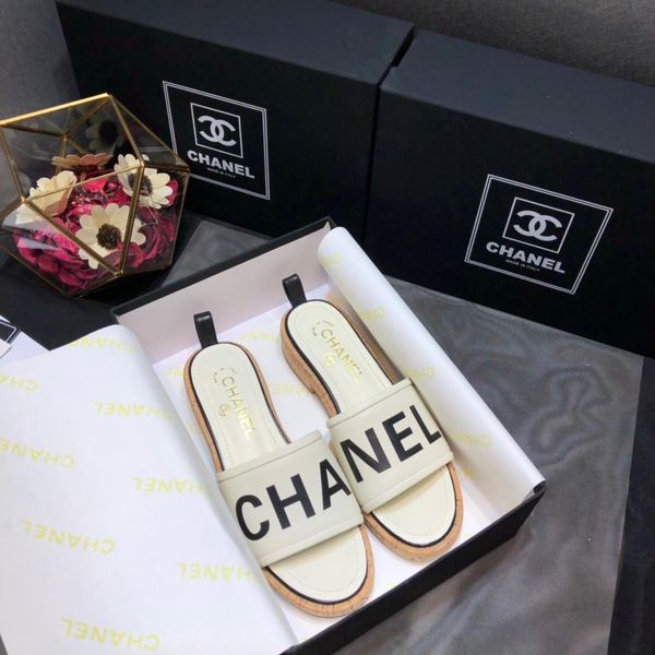 2019o new men and women slippers leather men and women letter sandals casual non-slip summer casual couple slippers
2019o new men and women slippers leather men and women letter sandals casual non-slip summer casual couple slippers