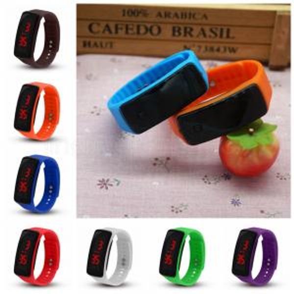Sport led ilicone digital watche candy jelly color watche men women belt bracelet wri t watch iia274 
Sport led ilicone digital watche candy jelly color watche men women belt bracelet wri t watch iia274