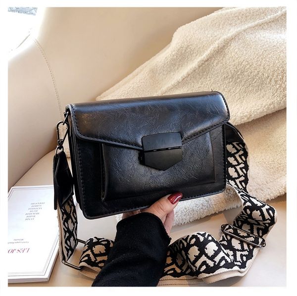 2020 new ladies banquet casual fashion trend outdoor waterproof luxury pu diagonal bag shoulder bag portable
2020 new ladies banquet casual fashion trend outdoor waterproof luxury pu diagonal bag shoulder bag portable
