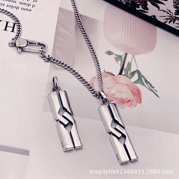 sterling silver s925 gu jiashuang g letter hollow smooth simple men's and women's necklace sweater chain choker
sterling silver s925 gu jiashuang g letter hollow smooth simple men's and women's necklace sweater chain choker