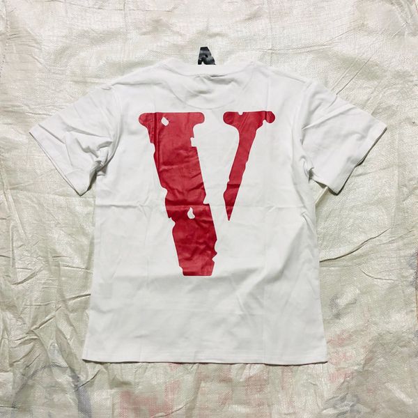fashion brand new color red logo big v letter print men and women loose round neck couple short sleeve t-shirt fashion designer, White
fashion brand new color red logo big v letter print men and women loose round neck couple short sleeve t-shirt fashion designer, White