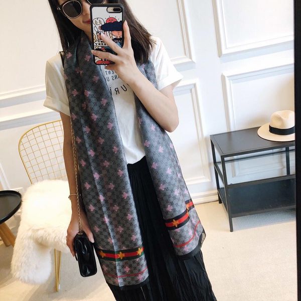 2019 fashion autumn and winter brand silk classic, super long shawl fashion women's soft silk scarves 180*90cm, Blue;gray
2019 fashion autumn and winter brand silk classic, super long shawl fashion women's soft silk scarves 180*90cm, Blue;gray