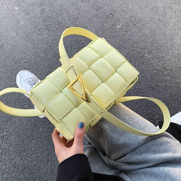 jin mantang small weave flap bags for women new good quality fashion pu leather shoulder crossbody bag female summer handbags
jin mantang small weave flap bags for women new good quality fashion pu leather shoulder crossbody bag female summer handbags