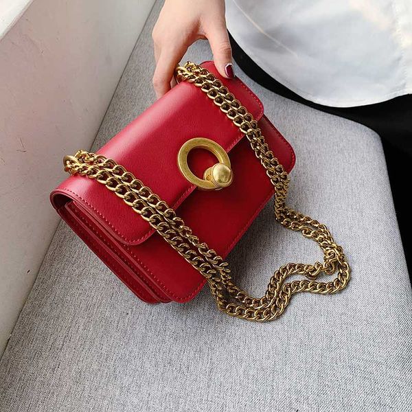 pu leather crossbody bags for women 2020 chain design shoulder messenger handbags summer travel flap bag
pu leather crossbody bags for women 2020 chain design shoulder messenger handbags summer travel flap bag