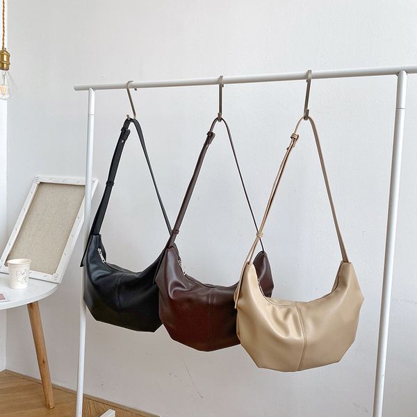 women handbag 2020 new vintage soft-faced crossbody messenger bag fashion casual simple shoulder bag
women handbag 2020 new vintage soft-faced crossbody messenger bag fashion casual simple shoulder bag