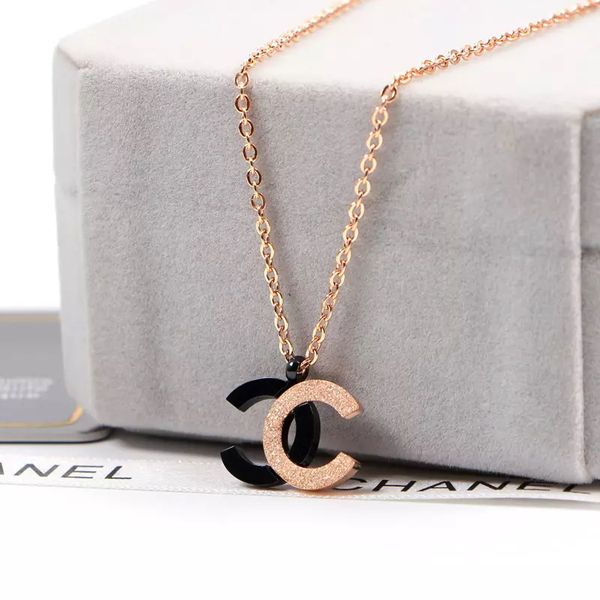 Whole ale brand jewelry girl letter pendant necklace women black ro e matte charm necklace fa hion tainle teel necklace
Whole ale brand jewelry girl letter pendant necklace women black ro e matte charm necklace fa hion tainle teel necklace