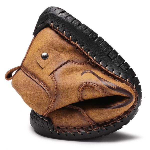 2020 winter men boots plush warm snow boots men leather winter waterproof boots classic lace-up khaki basic driving ankle shoes, Black
2020 winter men boots plush warm snow boots men leather winter waterproof boots classic lace-up khaki basic driving ankle shoes, Black
