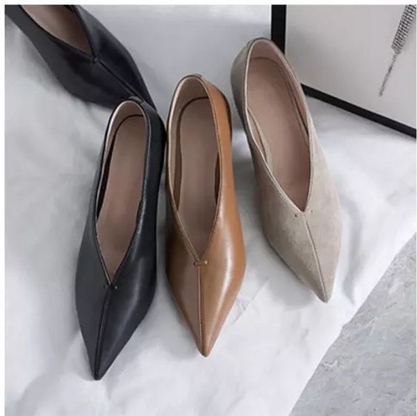 foot foot wide code women's shoes tide 2019 single shoe high-heeled shoes woman small code, Black
foot foot wide code women's shoes tide 2019 single shoe high-heeled shoes woman small code, Black
