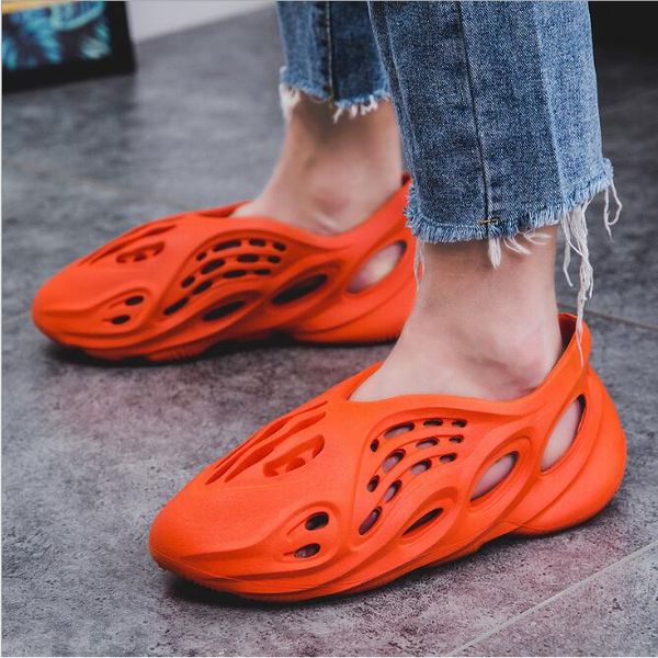 700 men women shoes new designer shoes women designer sandals v3 summer new fashion beach shoes 35-47, Black
700 men women shoes new designer shoes women designer sandals v3 summer new fashion beach shoes 35-47, Black