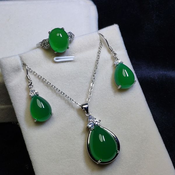 letsfun 3pcs s925 sterling silver natural green jade gemstone necklace earrings ring women jewelry set luxurious cx200623, Slivery;golden
letsfun 3pcs s925 sterling silver natural green jade gemstone necklace earrings ring women jewelry set luxurious cx200623, Slivery;golden