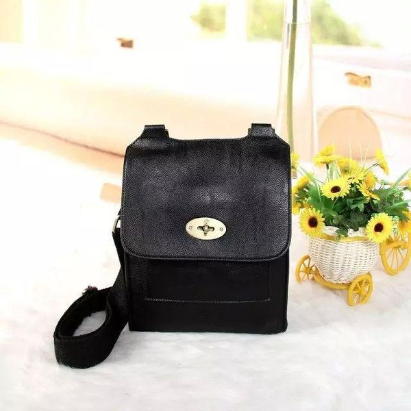 2019 men's cross body totes shoulder bags duffel bags backpack bee fashion brand designer luxury bags lv1875
2019 men's cross body totes shoulder bags duffel bags backpack bee fashion brand designer luxury bags lv1875