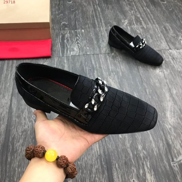 v designer comfortable triple handmade black plate-forme genuine real leather luxury mens shoes sport sneaker
v designer comfortable triple handmade black plate-forme genuine real leather luxury mens shoes sport sneaker