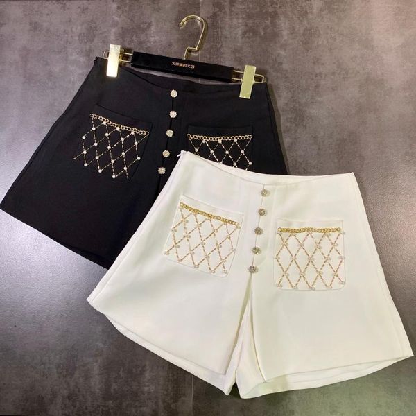 pocket diamond women shorts 2020 summer new fashion rhinestone beaded double pocket design bright silk shorts, White;black
pocket diamond women shorts 2020 summer new fashion rhinestone beaded double pocket design bright silk shorts, White;black