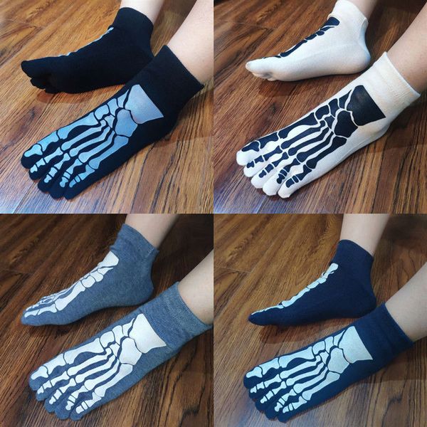 classic fashion five finger socks male cotton thin section short tube five toe socks breathable four seasons split toe deodorant male, Black
classic fashion five finger socks male cotton thin section short tube five toe socks breathable four seasons split toe deodorant male, Black