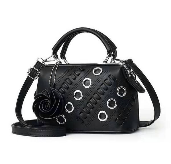 a popular handbag decorated with roses handbags for women pu large capacity platinum bag fashion vintage leather shoulder bags 2020
a popular handbag decorated with roses handbags for women pu large capacity platinum bag fashion vintage leather shoulder bags 2020