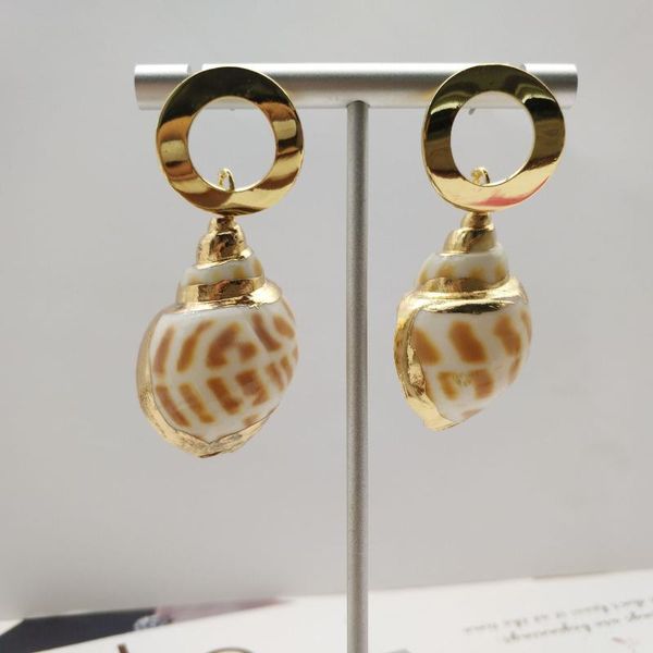 earrings natural long pendant conch shell earrings studs bohemian metal, Golden;silver
earrings natural long pendant conch shell earrings studs bohemian metal, Golden;silver