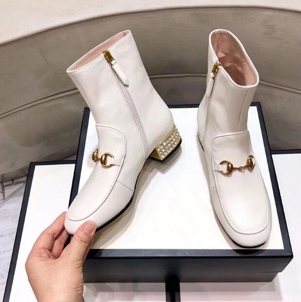 100% real leather coarse size us4-9 winter ankle boots factory direct female rough heel round head autumn winter martin boots us5-9, Black
100% real leather coarse size us4-9 winter ankle boots factory direct female rough heel round head autumn winter martin boots us5-9, Black