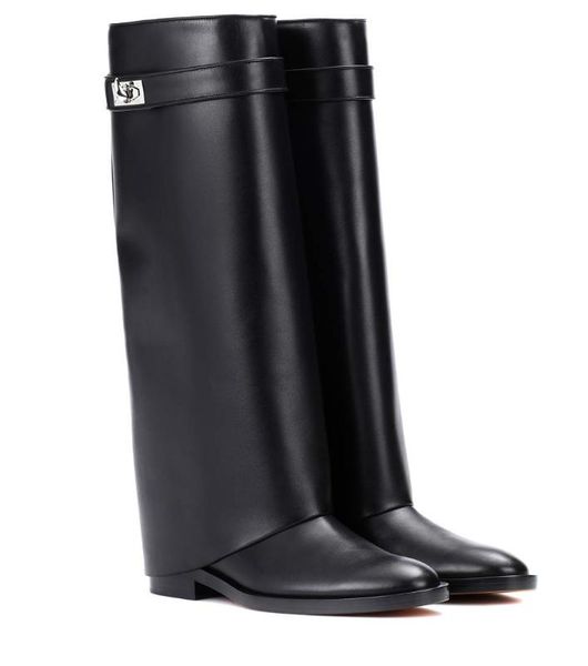 women selling black leather flat boots calf metal lock comfortable flat boots winter red
women selling black leather flat boots calf metal lock comfortable flat boots winter red