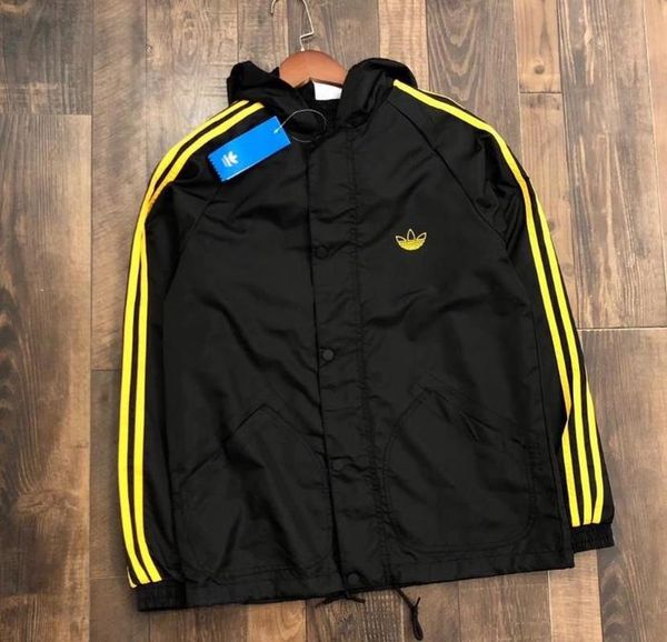 sport coat mens designer new jackets yellow striped jackets men's zippers casual hooded windbreaker jackets fashion, Black;brown
sport coat mens designer new jackets yellow striped jackets men's zippers casual hooded windbreaker jackets fashion, Black;brown