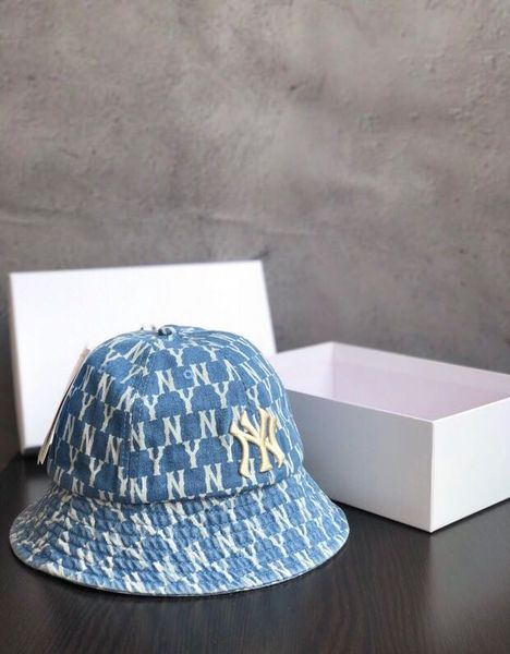 designer baseball cap baseball caps for woman brand hat 2 style highly quality no box
designer baseball cap baseball caps for woman brand hat 2 style highly quality no box
