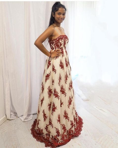 2020 gorgeous lace flower girl prom dress a line floor length leng spaghetti strap women party dresses red wine lace 15 years, White;black 
2020 gorgeous lace flower girl prom dress a line floor length leng spaghetti strap women party dresses red wine lace 15 years, White;black
