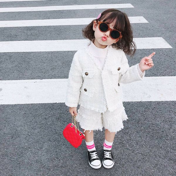 children girl white woven clothes sets 2020 elegant kids girls cardigan coats plaid shorts 2pcs formal party clothes sets 2-7y
children girl white woven clothes sets 2020 elegant kids girls cardigan coats plaid shorts 2pcs formal party clothes sets 2-7y