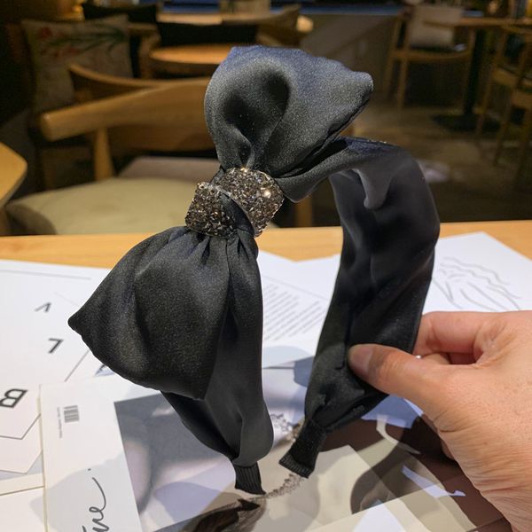 women's middle diamond, women's simple wild wide-edged bow headband, hair, summer thin hairpin
women's middle diamond, women's simple wild wide-edged bow headband, hair, summer thin hairpin