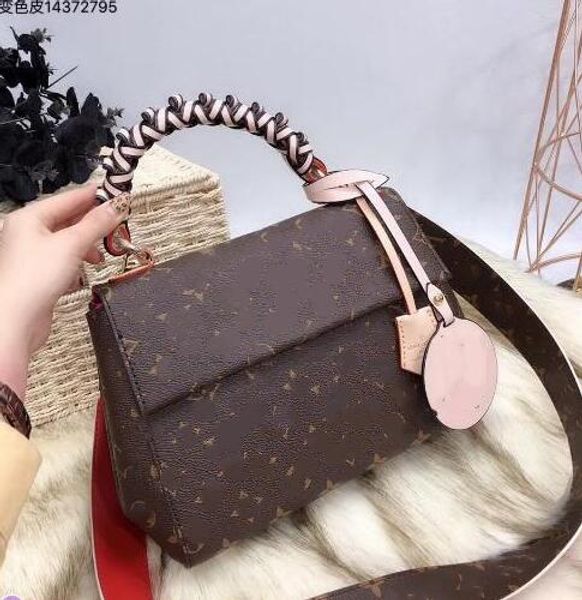 1pcs/set high qulity classic designer womens handbags flower ladies composite tote pu leather clutch shoulder bags female purse with wallet
1pcs/set high qulity classic designer womens handbags flower ladies composite tote pu leather clutch shoulder bags female purse with wallet