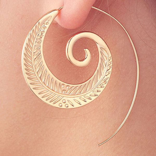 charm hooked earrings with feather shape hoop women elegant fashion jewelry gold casual earring ladies party female golden
charm hooked earrings with feather shape hoop women elegant fashion jewelry gold casual earring ladies party female golden