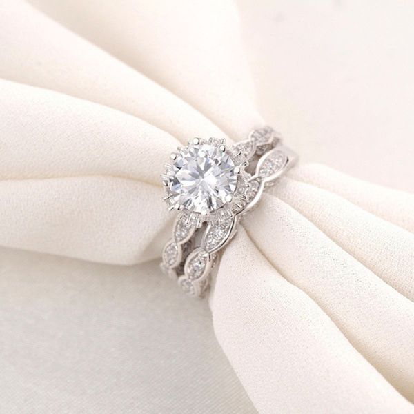 wholesale-wedding band ring set for women 3ct simulated diamond cz 925 sterling female party ring, Slivery;golden
wholesale-wedding band ring set for women 3ct simulated diamond cz 925 sterling female party ring, Slivery;golden